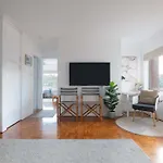 Beachside Clovelly Living W Parking 50M To Beach