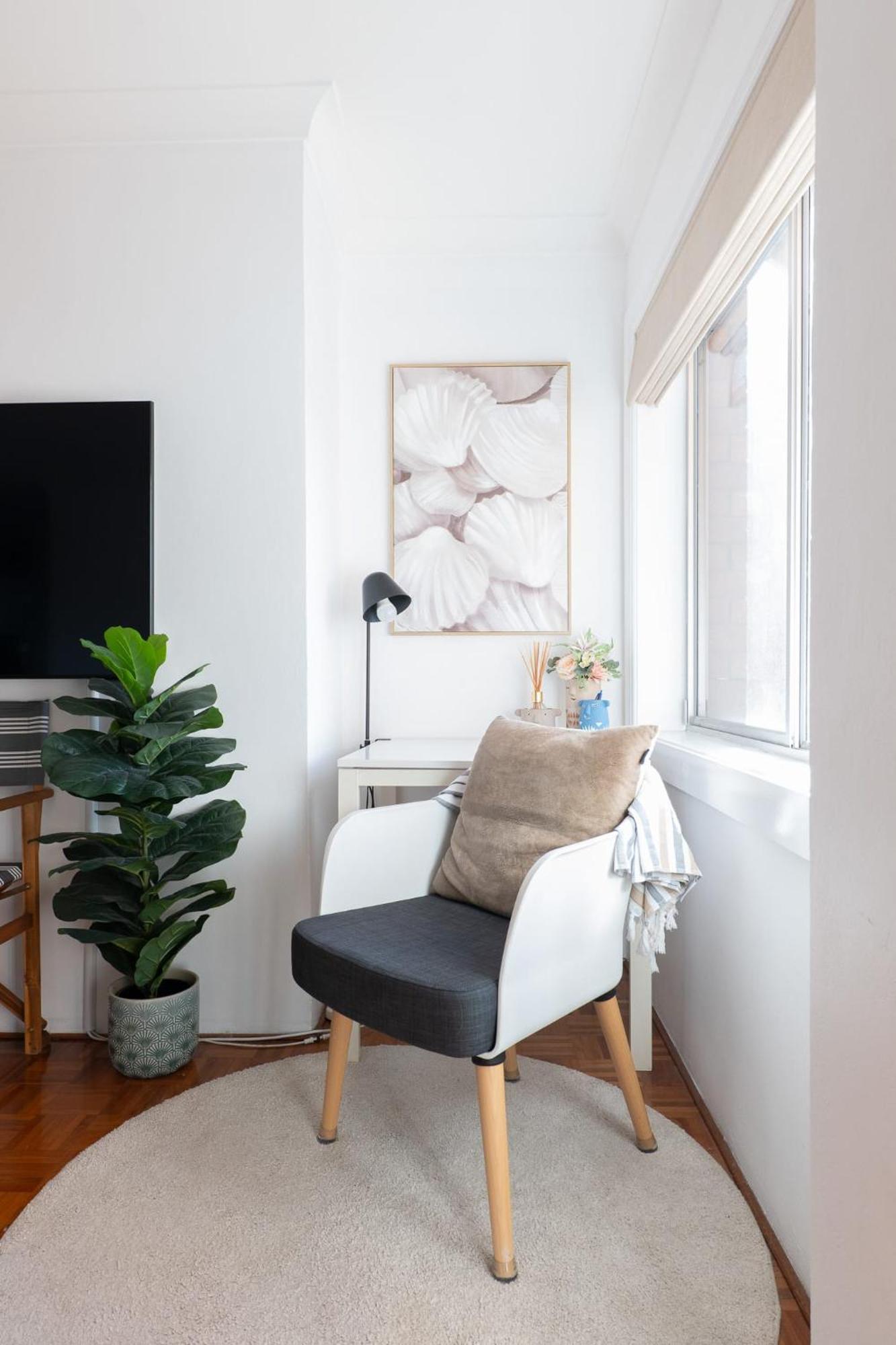 Beachside Clovelly Living W Parking 50m To Apartment *