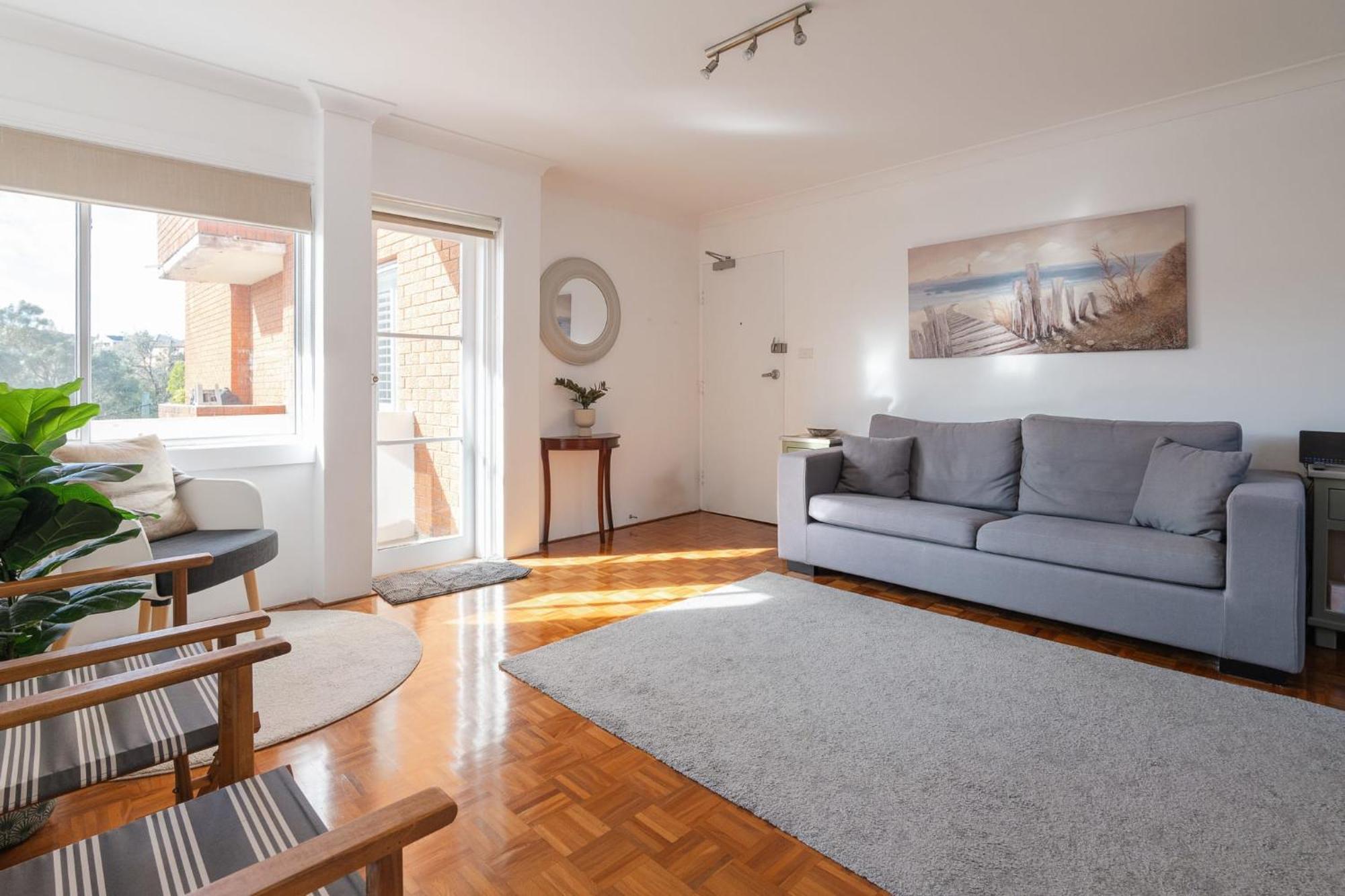 Beachside Clovelly Living W Parking 50m To